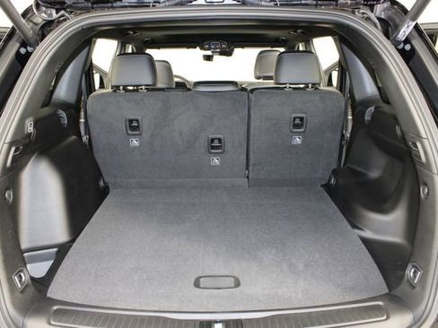 New 2026 Jeep Grand Cherokee Laredo image 19