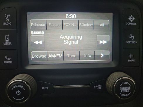 Used 2024 RAM 3500 Tradesman w/ Chrome Appearance Group image 25