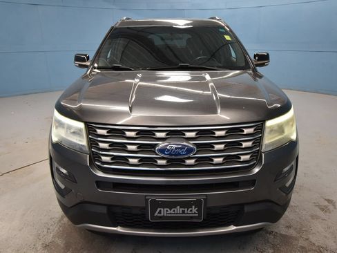 Used 2017 Ford Explorer XLT AWD/4WD image 31