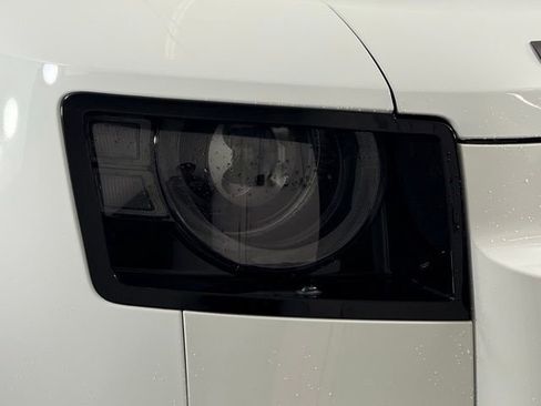 New 2025 Land Rover Defender 110 V8 image 15