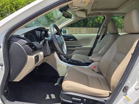 Used 2014 Honda Accord EX-L image 9