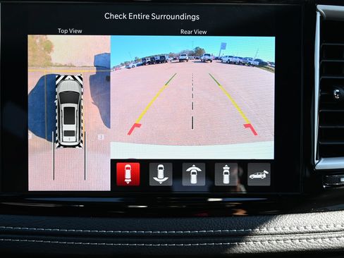 New 2026 Chrysler Pacifica Select AWD/4WD image 12