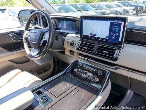 Used 2023 Lincoln Navigator L Reserve AWD/4WD image 31