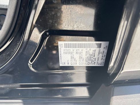 Used 2025 Nissan Rogue SV FWD image 30