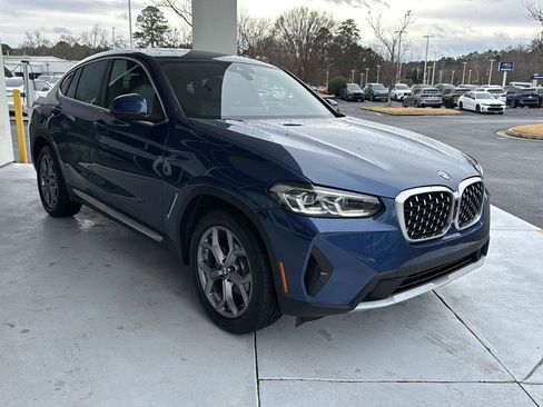 Certified 2023 BMW X4 xDrive30i w/ Premium Package image 5
