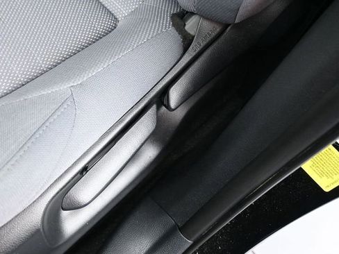 Used 2023 Toyota Corolla Cross S image 13