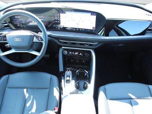 Certified 2025 Audi Q5 Premium w/ Convenience Package AWD/4WD image 17