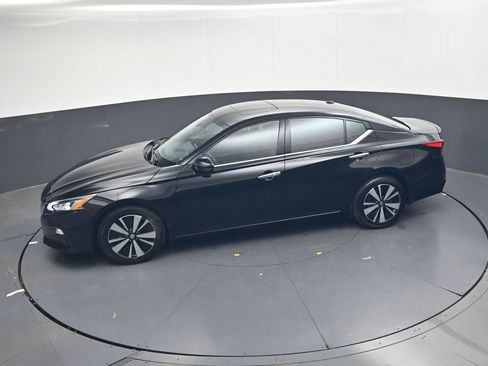 Used 2022 Nissan Altima 2.5 SL FWD image 19