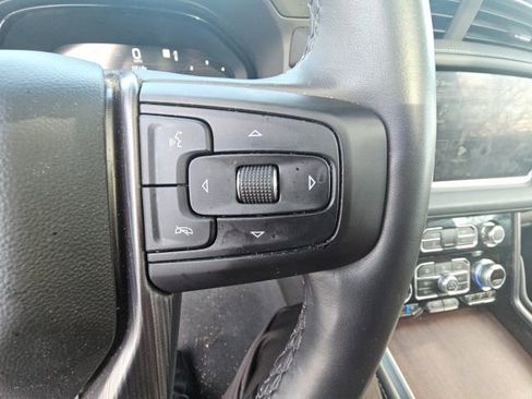 Used 2023 GMC Yukon Denali Ultimate image 15