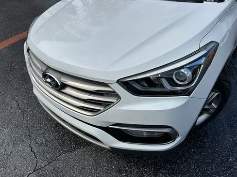 Used 2017 Hyundai Santa Fe Sport FWD image 7