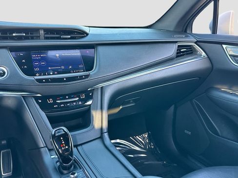 Used 2020 Cadillac XT5 Sportv image 24