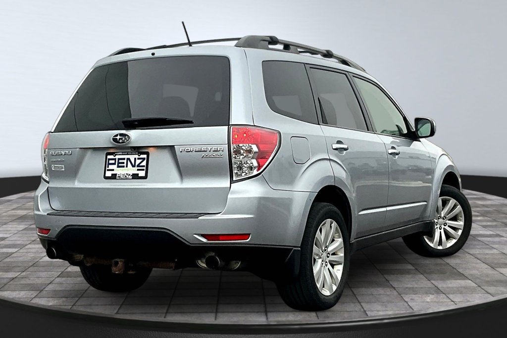 Used 2013 Subaru Forester 2.5X Premium w/ Popular Pkg 2 AWD/4WD image 6