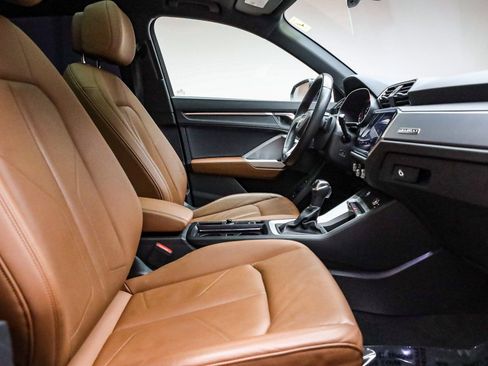 Certified 2022 Audi Q3 2.0T Premium w/ Convenience Package image 18