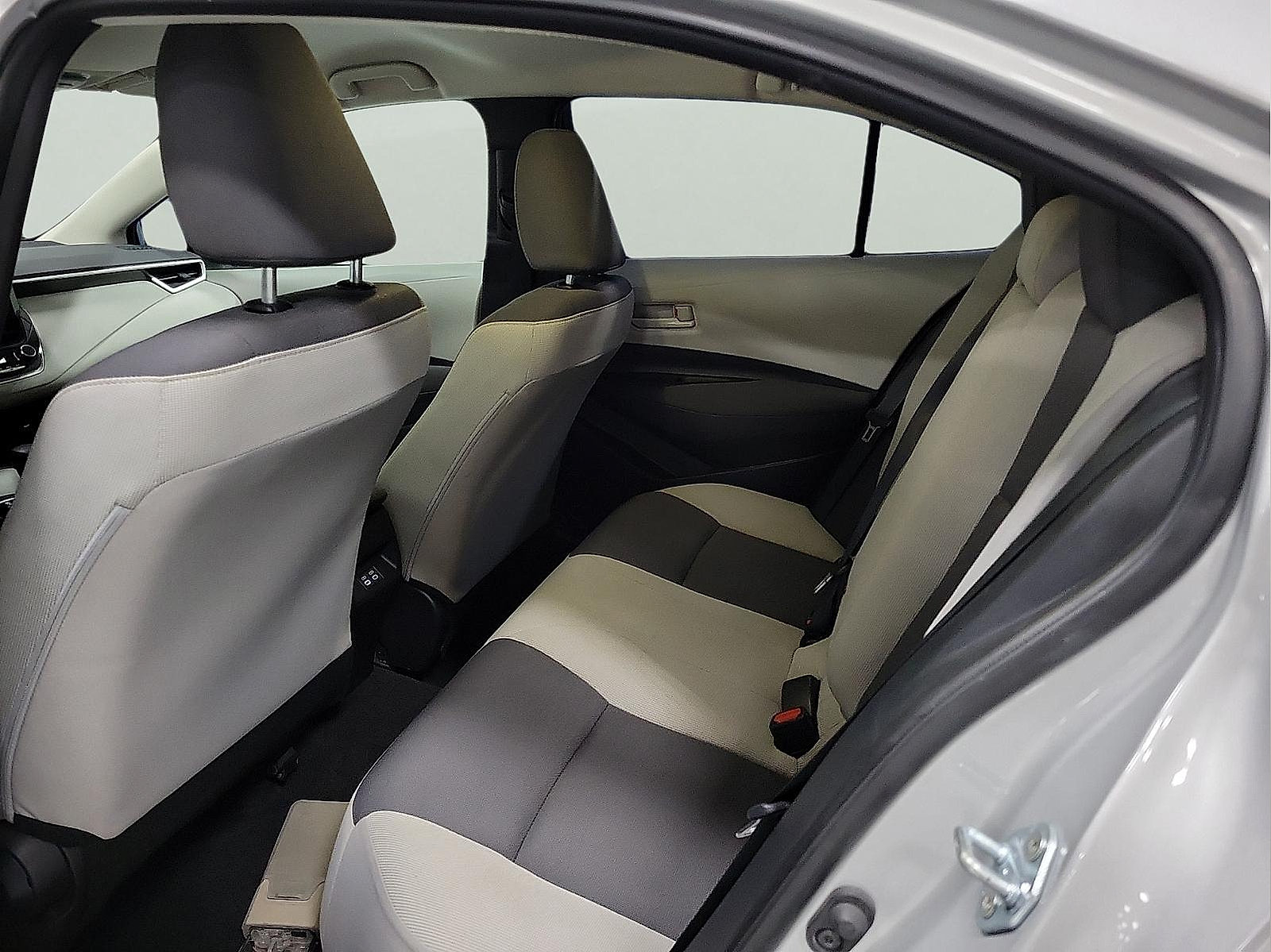 Certified 2025 Toyota Corolla LE FWD image 7