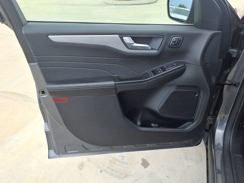 Used 2025 Ford Escape Platinum AWD/4WD image 14