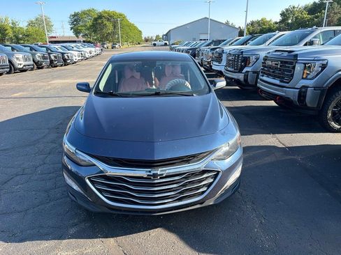 Used 2021 Chevrolet Malibu LT FWD image 3