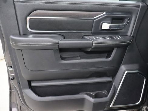 New 2026 RAM 3500 Laramie AWD/4WD image 9