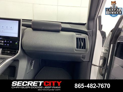 Used 2023 Toyota bZ4X XLE w/ Weather Package AWD/4WD image 33