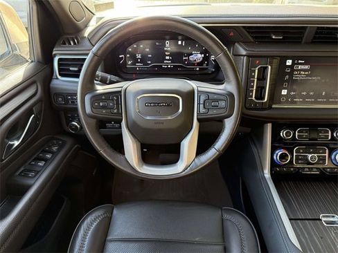 Certified 2022 GMC Yukon XL Denali w/ Max Trailering Package image 12