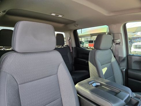 Certified 2023 Chevrolet Silverado 1500 Custom image 31