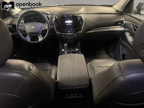 Used 2020 Chevrolet Traverse LT image 15