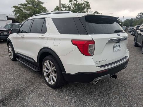 Used 2022 Ford Explorer Platinum w/ Technology Package AWD/4WD image 6