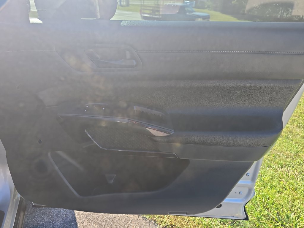 Used 2023 Nissan Pathfinder S AWD/4WD image 19