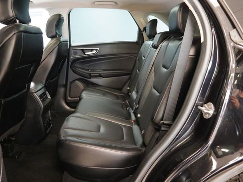 Used 2019 Ford Edge Titanium w/ Cold Weather Package AWD/4WD image 28