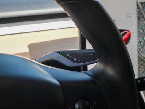 Used 2018 Tesla Model 3 Mid Range image 28