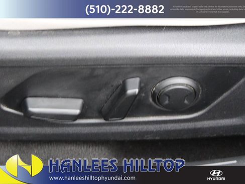 Used 2023 Hyundai Elantra Limited image 13