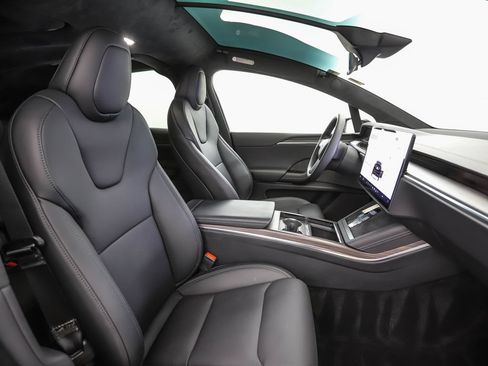 Used 2023 Tesla Model X AWD/4WD image 29