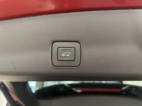 Used 2024 Chevrolet TrailBlazer RS w/ Convenience Package image 31