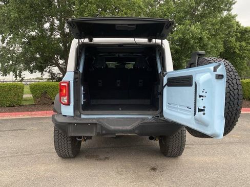 Used 2025 Ford Bronco Heritage Edition AWD/4WD image 8