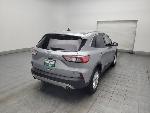 Used 2022 Ford Escape SE FWD image 9