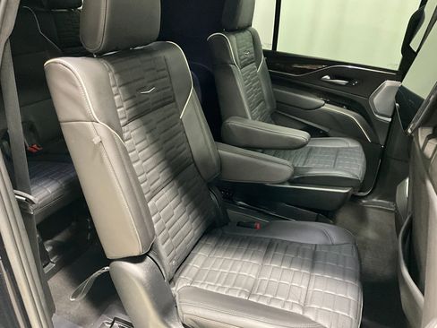 Used 2023 Cadillac Escalade ESV Premium Luxury Platinum w/ LPO, Radiant Package image 24