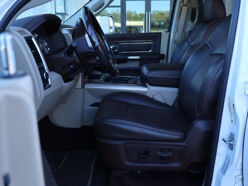 Used 2016 RAM 3500 Laramie Longhorn image 9