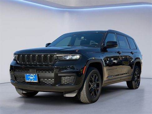 Used 2024 Jeep Grand Cherokee L Laredo image 7
