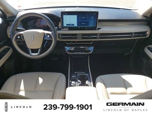 New 2026 Lincoln Corsair Premiere FWD image 17