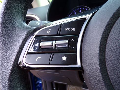 Used 2023 Kia Forte LXS w/ LXS Technology Package FWD image 20