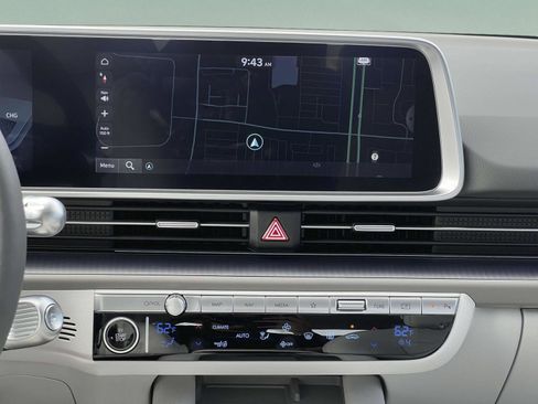 New 2025 Hyundai Ioniq 6 Limited image 17