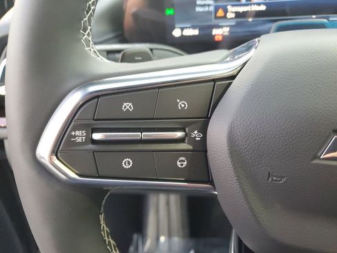 New 2026 Chevrolet Traverse Z71 w/ Enhanced Driving Package image 32