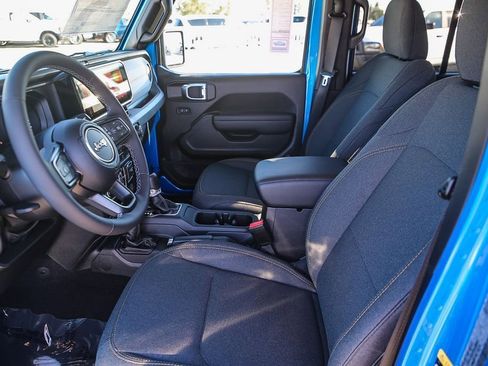 New 2025 Jeep Gladiator Sport image 19