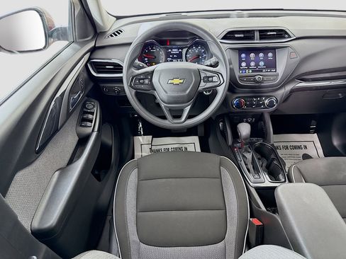 Used 2023 Chevrolet TrailBlazer LT FWD image 23