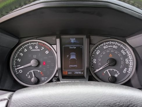 Used 2022 Toyota Tacoma TRD Sport w/ Technology Package AWD/4WD image 20