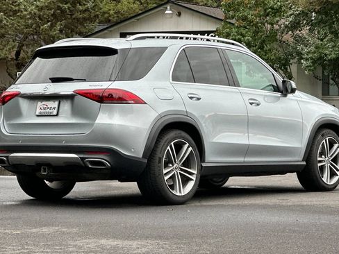 Used 2022 Mercedes-Benz GLE 450 4MATIC image 4