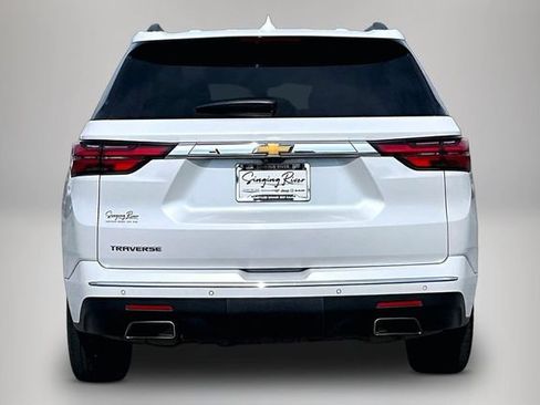 Used 2023 Chevrolet Traverse High Country FWD image 6