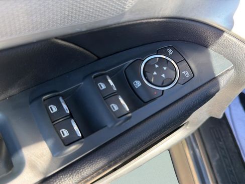 Used 2016 Ford Explorer XLT w/ Equipment Group 202A image 21