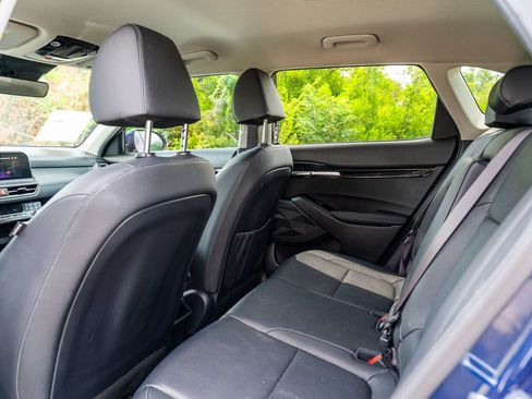 Used 2024 Kia Seltos EX FWD image 15