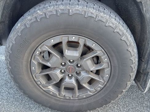 Used 2023 Nissan Frontier PRO-4X w/ Pro-4X Premium Package image 11