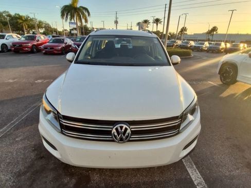 Used 2018 Volkswagen Tiguan Limited w/ Premium Package image 1